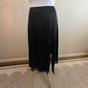 Satin skirt with lace